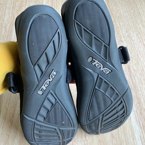 Teva Northwater Gore Strap Mary Jane Flats Women's Size 10.5 Black - Picture 7 of 7